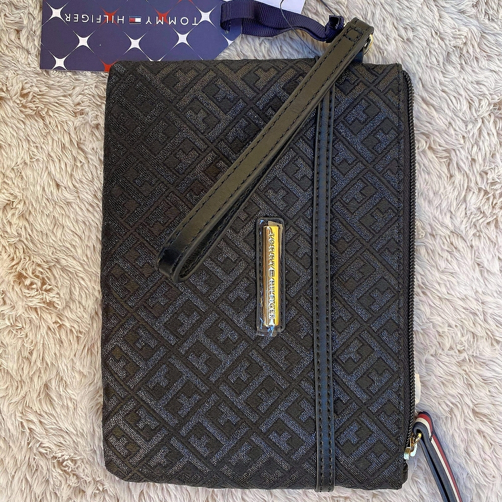 Tommy Hilfiger Black Textured Wallet Clutch NWT